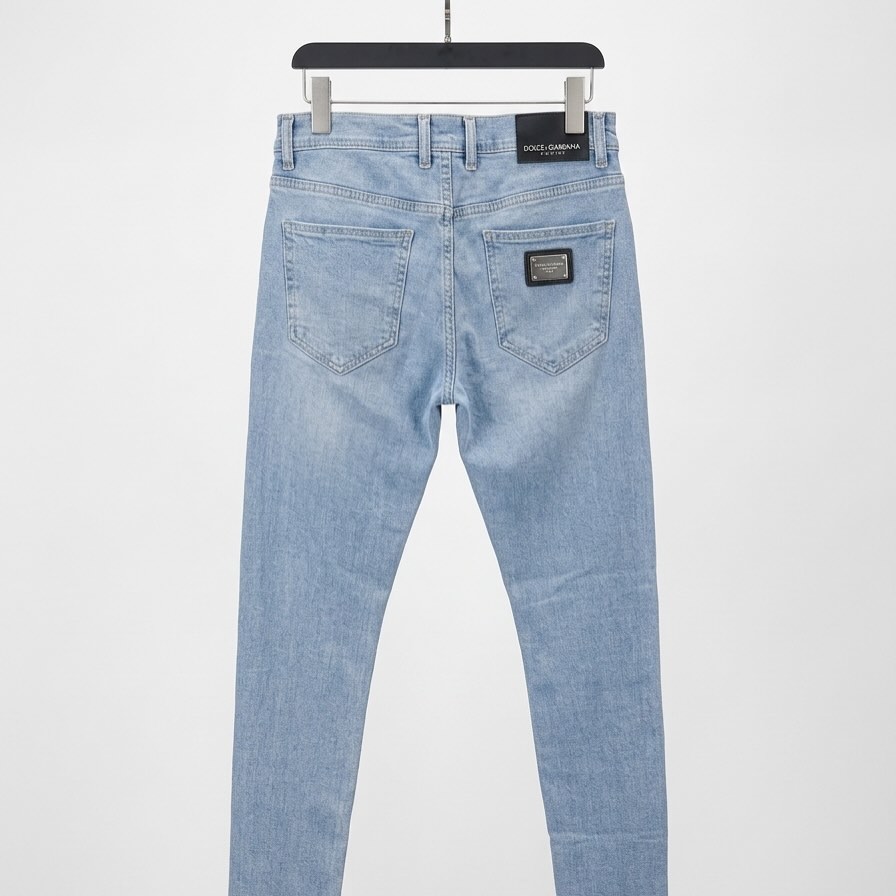 T D&G - 1010 (4).jpg