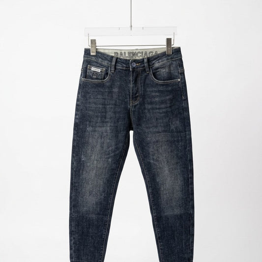 T BALENCIAGA 1 - 1050 (1).jpg